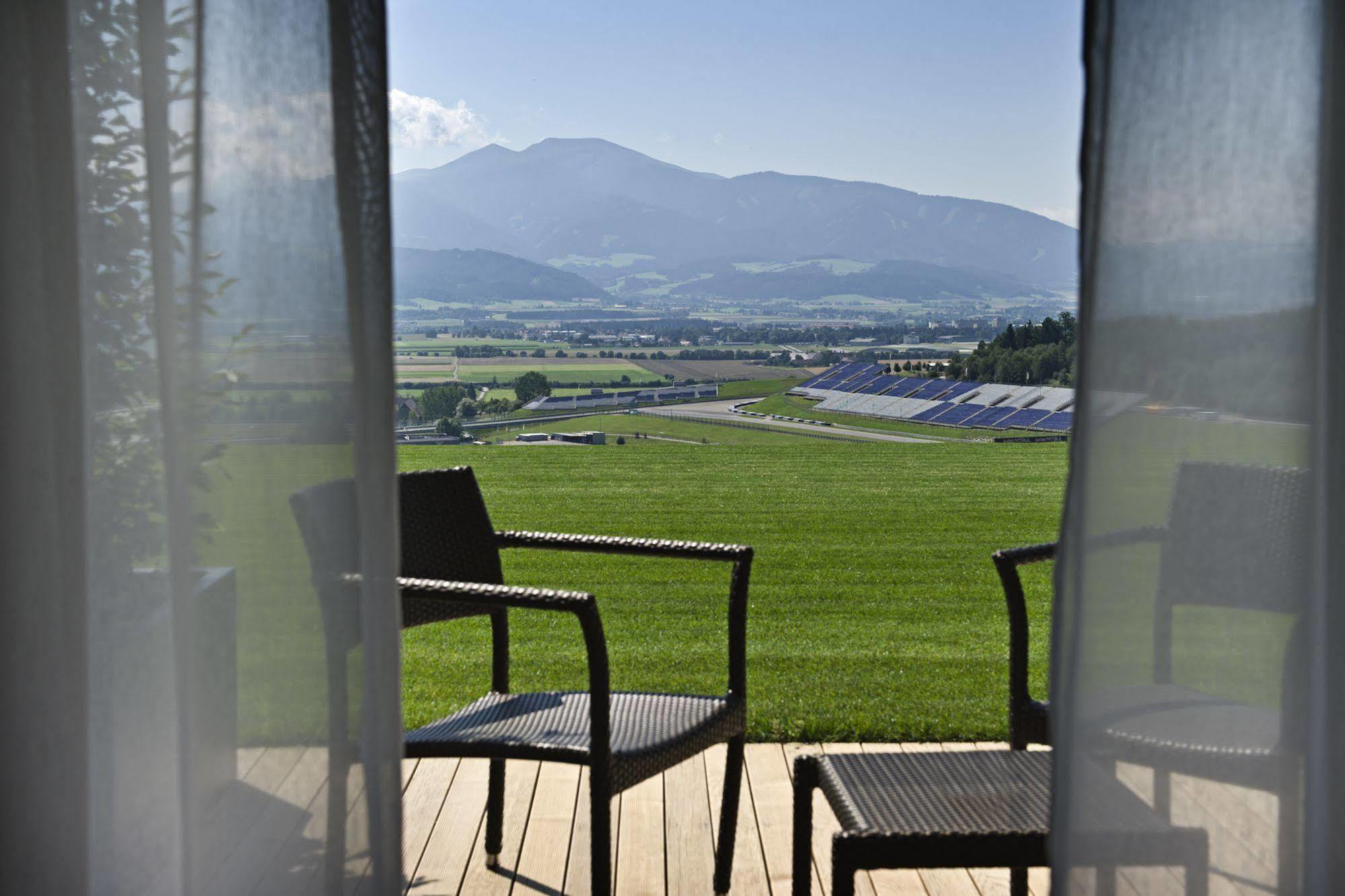 Schoenberghof Spielberg Buitenkant foto