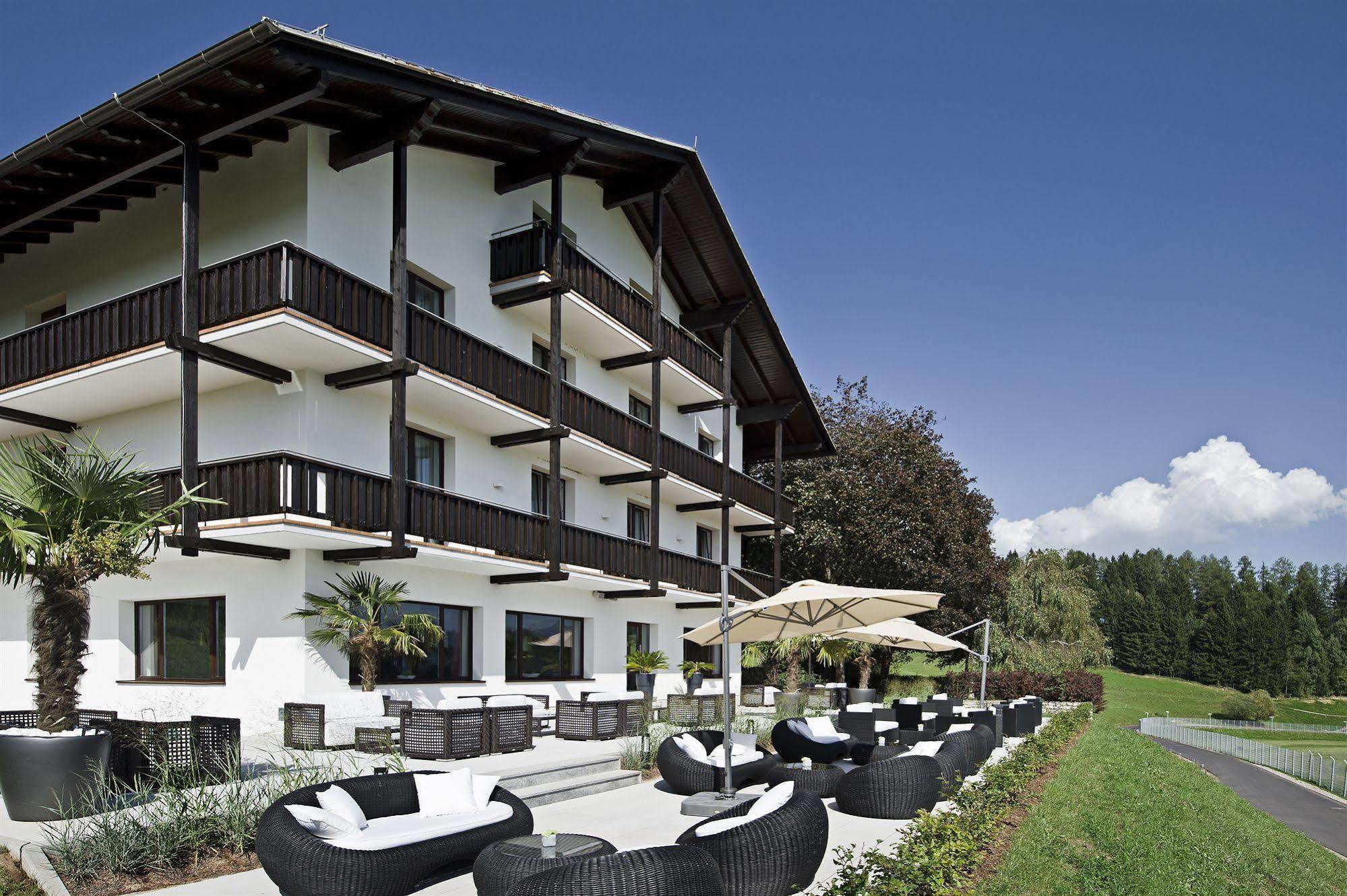 Schoenberghof Spielberg Buitenkant foto